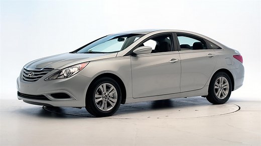 2011 Hyundai Sonata 4-door sedan