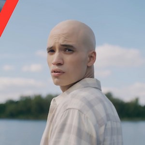 Vous attendez impatiemment son retour? 😍 Moins de deux semaines avant le début de la nouvelle saison des Bracelets rouges! ✌️⭕ 📌 Dès le mardi 9 janvier à 20h à TVA et TVA ! | TVA