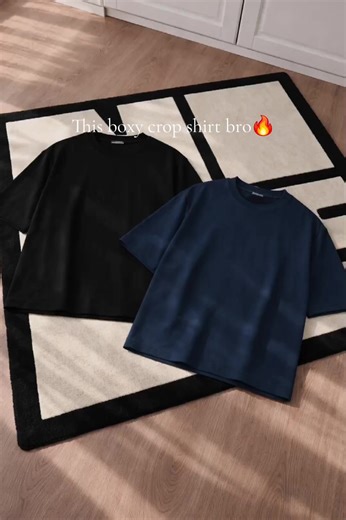 Shop the Trendy Boxy Cropped Oversized Tee Today!