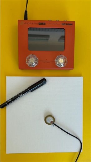 Harsh noise with canvas and contact microphone