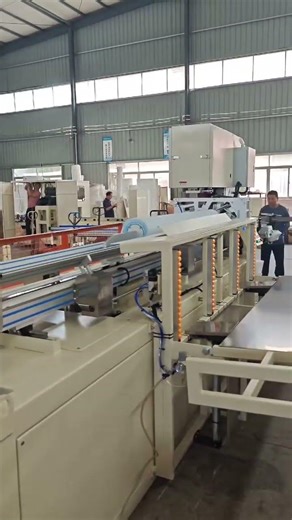 Máquina cortadora automática de rollos maxi de papel tisú #papermachine #papercuttingmachine#shorts
