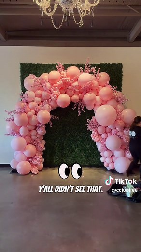 Hilarious Bloopers from Luxury Balloon Installations