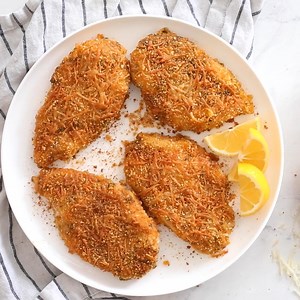 331K views · 6K reactions | https://www.skinnytaste.com/baked-chicken-breasts/ A perfect, juicy Baked Chicken Breast recipe topped with crispy panko-parmesan crumbs are flavorful and delicious! | Skinnytaste | Facebook