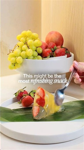 The easiest summer fruit snack you’ll make all year #summer #snacks #food #hack #fruits #recipe