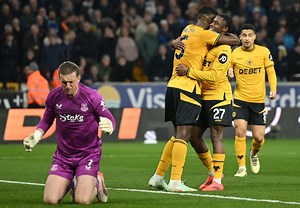 What does the form table say about Wolves' Premier League survival chances?