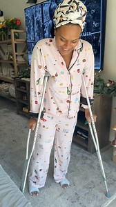 Afternoon check in❤️. Day 3 post hip surgery and I’m feeling pretty good❤️. Moving slowly but still moving🙌🏾. Surrounded by my family and grateful for every moment❤️. Hope yall are doing well today❤️. #tabithabrown #spreadlove | Tabitha Brown