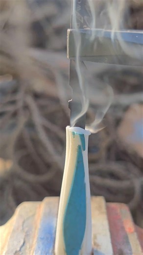 Toothbrush Trick to Clean Rusty Saw Blade#diy#crafts