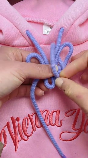 How to lace a luxurious butterfly T-shirt #crafts #diy #craft #crafting | Craft Home