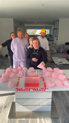 candy floss roulette 😂 | William Miller