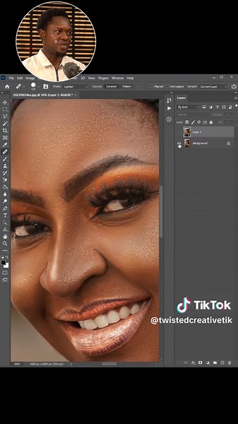How to remove wrinkles from face in Adobe photoshop cc.