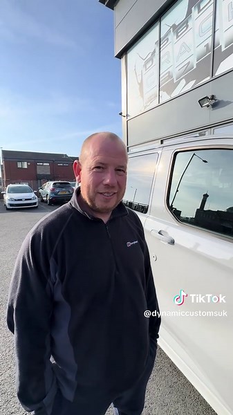 Azz Dynamic customs on TikTok