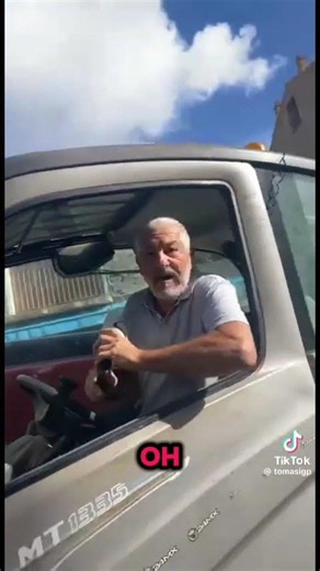 On n’énerve pas un maçon au volant #corse #humour