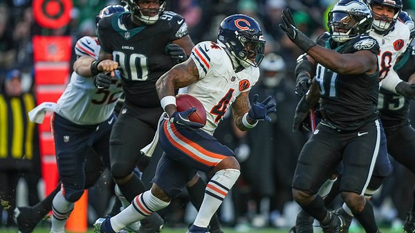 Chicago Bears' rushing attack leads to 5th straight win, 24-15 over reeling Philadelphia Eagles
