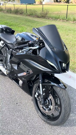 2025 Yamaha YZF-R7