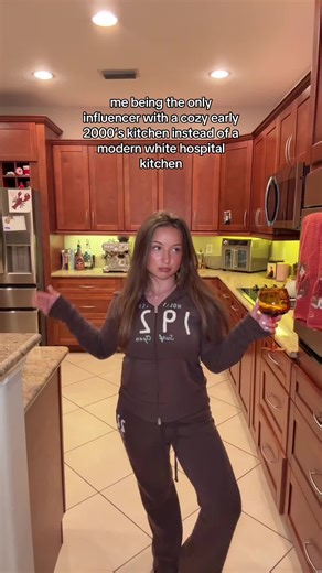 all i need is some y2k tuscan kitchen decor and it’s over for y’all! 😩 #early2000s #cozykitchen #tuscan #emilylulamay #fyp