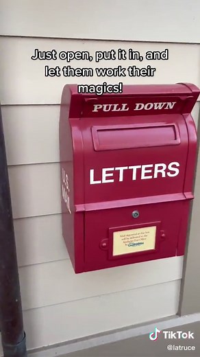 Did you know that Disney has real mailboxes! Try it out! But make sure you have a stamp! #disney #disneyland #dca #californiaadventure #mailbox #disneysecrets