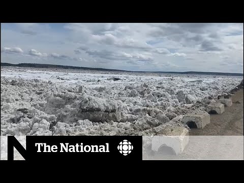 Flooding forces evacuation of Fort Simpson, N.W.T.