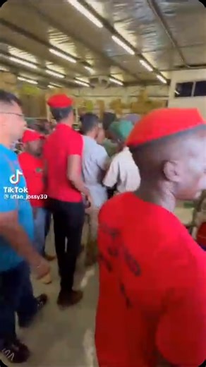 NEFF leader and members were involved in an altercation with the police at a Rani store in Oshakati today. According to Activist and member Michael Amushelelo, him and the rest of the team were busy briefing the demonstrators on the outcome of a meeting that they had with Ali who is owner of Rani Group to solve the issue of suspended workers. “If the police want to become labour inspectors, they must learn to listen to all sides and not just one side” said Amushelelo. | Windhoek Observer