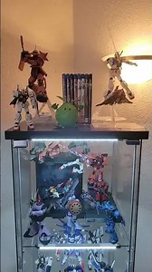 Robot Spirits Detolf display