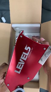195K views · 231 reactions |  LEVEL5 Flat Box Unboxing  Nothin' like that NEW TOOL shine! ✨ Thanks for sharing @meu_importad  | LEVEL5 Tools | Facebook