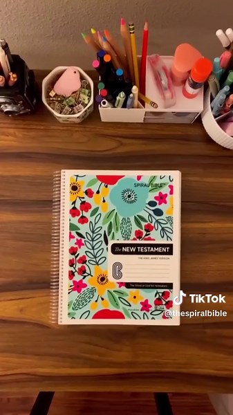 The Spiral Bible was built for the note takers! Weve got you covered with a lay flat design, wide margins and thick paper that won’t bleed! 🙏🏻 #SpiralBible #BibleStudy #God #Bible