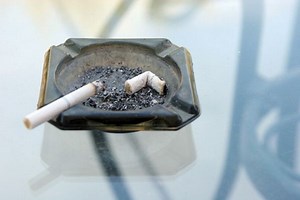 How to build a smokeless ashtray on your own - Three Arts