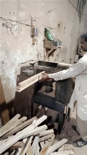 machine par lakri ka kaam karna ka treqa #wood #carpentry #woodwork#carpenter#machine