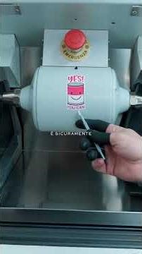 Il laboratorio interno di G LAB LUXURY