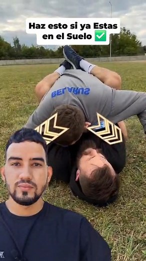 Discover Krav Maga, a self-defense technique designed for real-life situations. Originating in Israel, Krav Maga focuses on practical and efficient movements to protect yourself in emergency situations. You'll learn simple yet powerful techniques that will allow you to react instinctively to threats, becoming your own line of defense. #viralpage #selfdefense #defense #virals #kravmaga #fyp #fight #virals #foryou | Manuel Defensa Personal