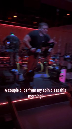 A couple clips from this mornings spin class! 6:30am we did that!! Its incredible to see people pushing themselves beyond thier own limits! If you have ever thought about taking a spin class do it!! Trust me it is well worth it! #spinclasstime #spinstudio #malespininstructor #spininstructor