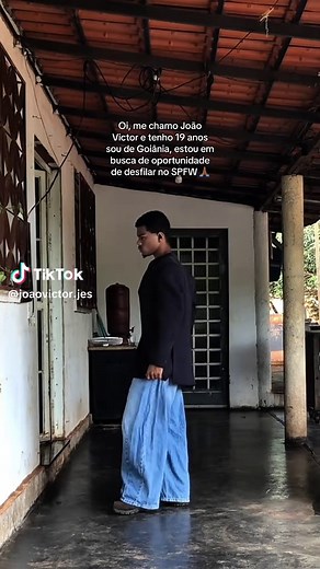 João Victor Aspira a Desfilar no São Paulo Fashion Week