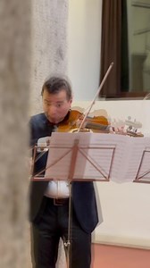 8.4K views · 1.2K reactions | MILANO, 9 octombrie, muzica prinde...