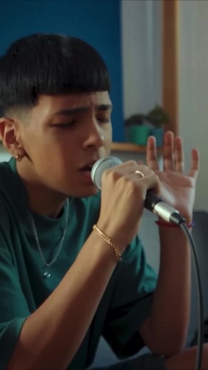 El Bolero Acústico: Una Historia de Desamor