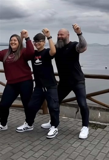 Dance Filter Effect, Dance Filter Effect Template, Dance Trend Tutorial, Dance Filter Tutorial, How to Make an AI Dance Filter Effect, How to Use the Dance Filter, How to Create a Dance Trend Tutorial, How to Create a Dance Filter Tutorial, How to Make a Dance Filter Video Efecto de filtro de baile, Plantilla de efecto de filtro de baile, Tutorial de tendencia de baile, Tutorial de filtro de baile, Cómo hacer un efecto de filtro de baile de inteligencia artificial, Cómo usar el filtro de baile, 