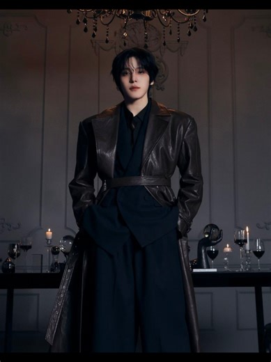 It's a good day when you get a Bias and Wrecker card in one album 🥳❤️ @ATEEZ_Official #kpopalbum #kpopfyp #ateez #kpopphotocards #kpop