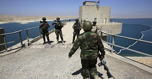 ISIS destroys ancient artifacts in Mosul