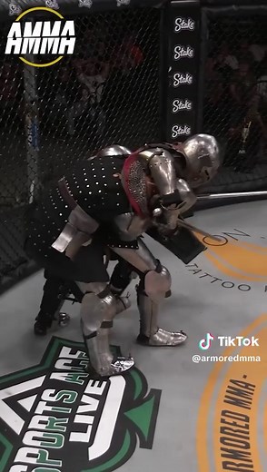 Armoored MMA: Brutal Cage Fighting Awaits You