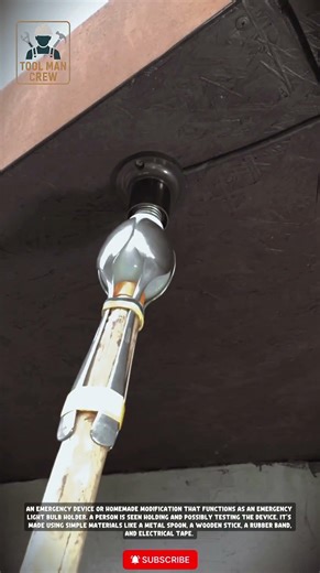 unique aid made using a spoon and handle to facilitate the installation of light bulbs at high place