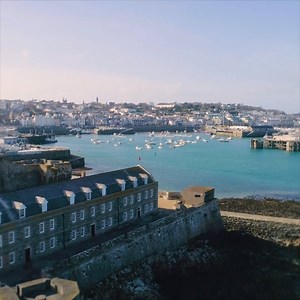 Tiny in size but big on charm, St Peter Port is the capital of Guernsey. Known by Islanders as ‘town’, St Peter Port is a colourful display of flowers and bunting, cobbled streets and boutique shops. It's easy to see why it is considered one of the prettiest harbour towns in Europe 👉 https://www.visitguernsey.com/see-and-do/st-peter-port/ #ThatIslandFeeling #DreamNowVisitLater | VisitGuernsey