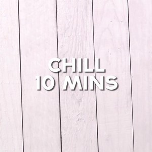 RECIPE-->> https://www.momlovesbaking.com/chocolate-turtle-poke-cake/ You might want to print this recipe to save for later! Great for your Thanksgiving dessert table. Chocolate Turtle Poke Cake is simple to make with a cake mix. It’s a delicious chocolate cake with holes poked in and caramel poured over that, then frosted with chocolate icing, topped with pecans and chocolate chips. Yum! | Mom Loves Baking