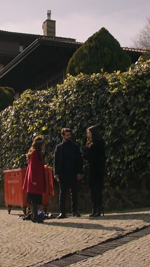 JEENA | Teaser Episode 92 #jeena #vendetta #shorts | UC31 Forced into marriage by a blood feud, their bond grew into real love. But a brutal attack tears them apart, and Baran vows to fight fate itself. 👉 Don’t miss the story of love, betrayal & destiny—watch now! #TurkishDrama #LoveAndBetrayal #BaranAndDilan #DramaReels""" | Turk 1