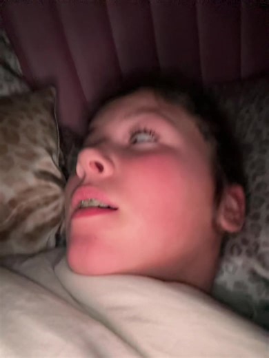 Cat Scares Owner with Pickles Reaction