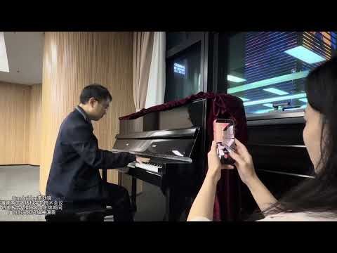 陌生人为你弹奏一曲《起风了》，听完重新上路。广州街头最治愈的三分钟！