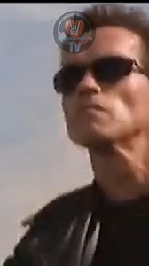 431K views · 10K reactions | No eran la primera opción, pero Guns N’ Roses terminó marcando Terminator 2 勞 | Soy Santi RF | Facebook