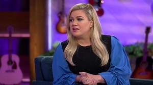 Kelly Clarkson on Who Convinced Her to Do Talk Show