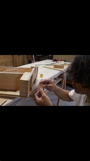 大工が本気で作る木動戦士ガンダム いつもカットする何気ない作業風景。。。 #ガンダム #gundam #木動戦士 #大工