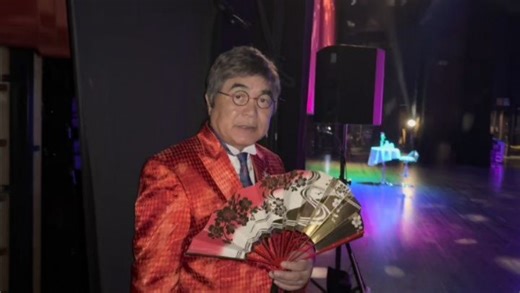 綾小路きみまろ on Instagram: "あれから40年！ 綾小路きみまろでございます！ 2025年ライブ🎤後半戦スタートです🏁 今日は #爆笑スーパーライブ 愛知県 #岡崎市民会館 でした🎤 本日も #満員御礼 ありがとうございました🙏 爽やかなプレッシャー😊の中！ 強烈な暑さにも負けず！ 精一杯パフォーマンスさせていただきました。 2025年後半戦も体調気を付けながら頑張ります💪 どうぞよろしくお願いいたします🙏 岡崎市のみなさま～ 熱い🔥ご声援ありがとうございました。 素晴らしいお客様でした！！！ またお会いしましょう！！！ お見送りのみなさまも猛暑の中☀️😵💦 ありがとうございました！ #綾小路きみまろ #きみまろライブ #漫談 #きみまろライブ満員御礼🈵🚻🚻"