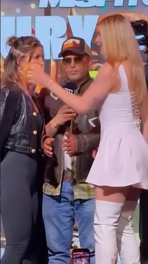 Tina Snows AKA Megan Thee Stallion SLAPS boxing opponent and sparks brawl