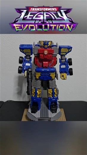 360 Armada Optimus Prime Transformers Legacy Evolution Commander