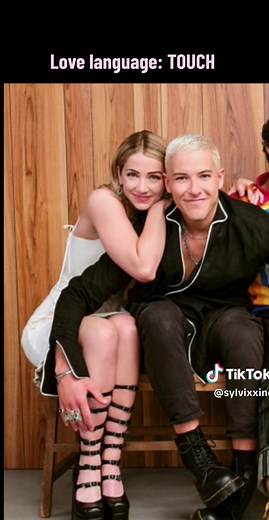 Beautiful Besties: Emily Rudd & Taz Skylar | One Piece Love Story